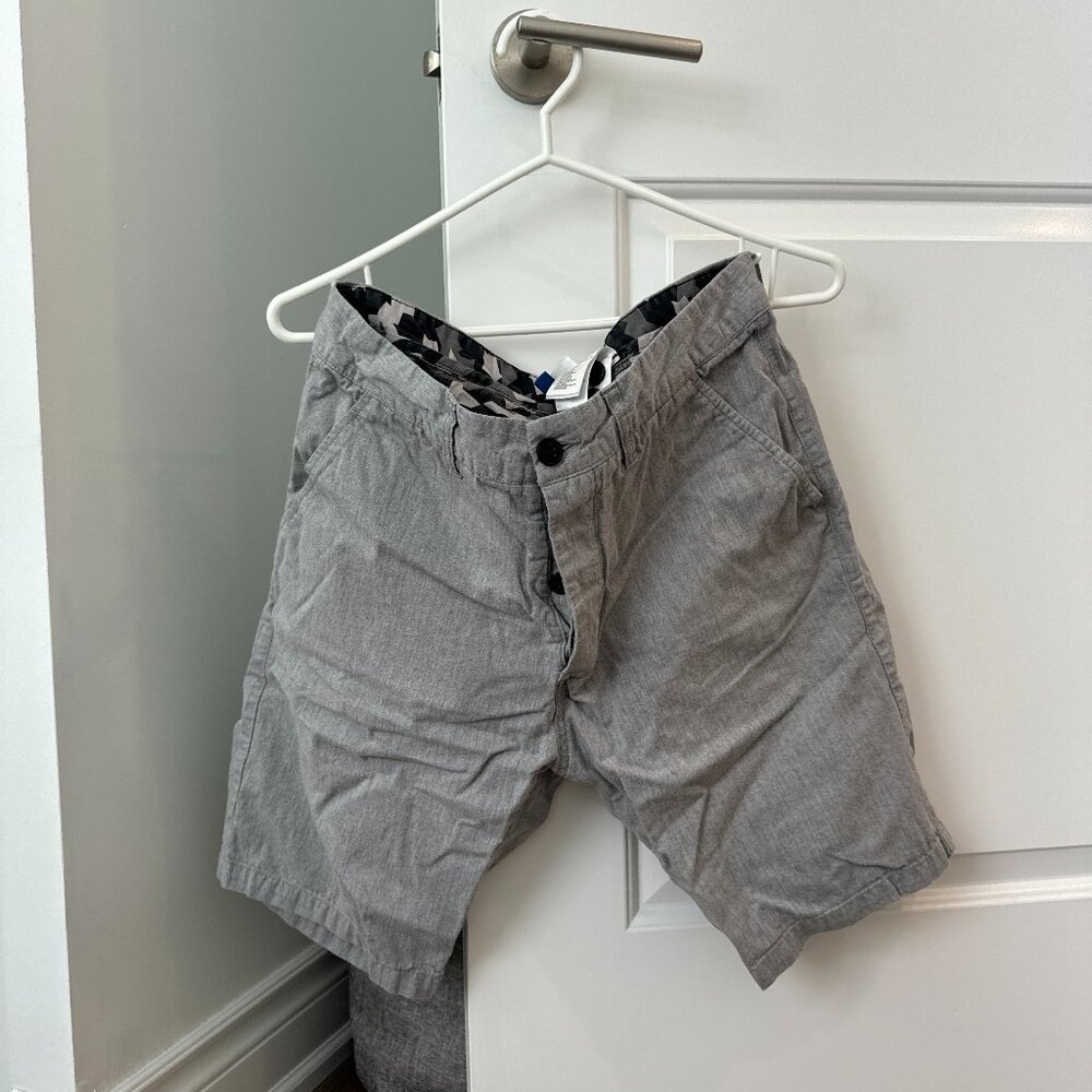 H&M grey shorts